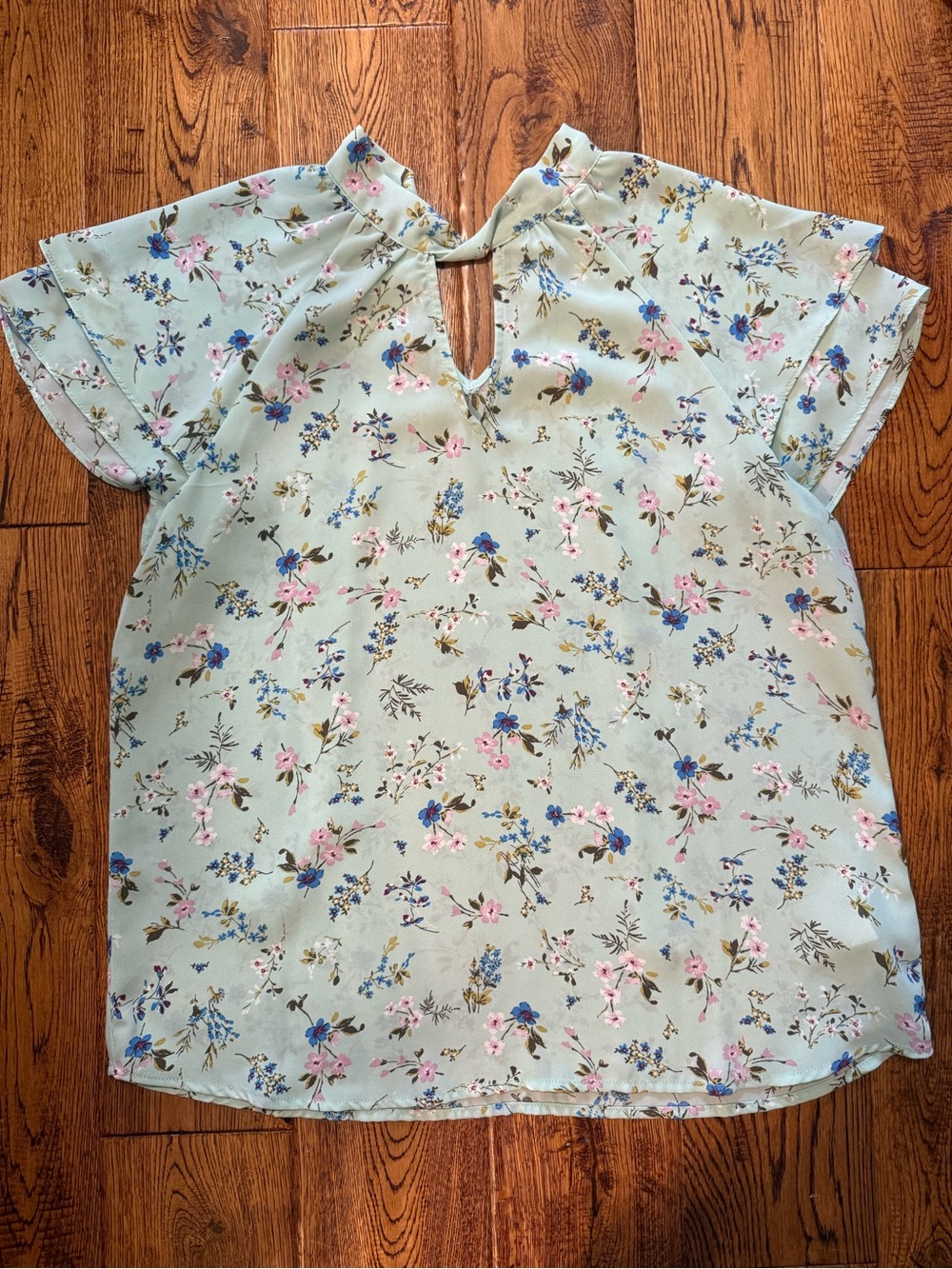 Pleione Light Green Floral Keyhole Blouse